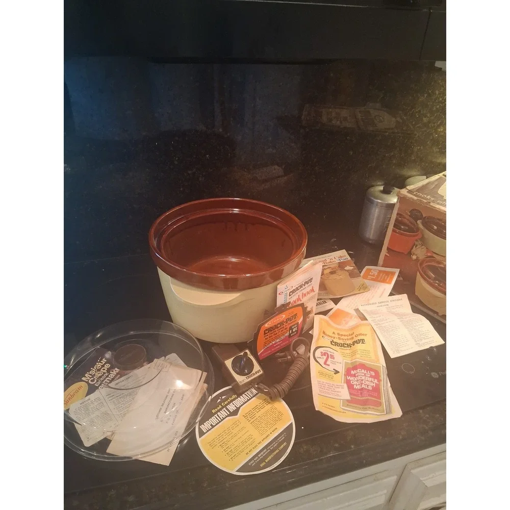 Vintage Rival Crock-Pot Model 3300 5 Qt Stoneware Slow Cooker Gold 1970s Box